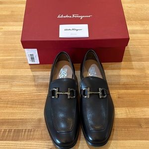 Salvatore Ferragamo Scarlet Bit Loafers Size 8 Wide Brand New